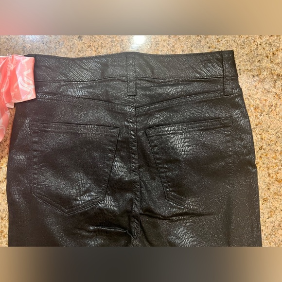 JUICY COUTURE HIGH RISE SKINNY
COATED FAUX SNAKESKIN Size 26 NWT - Picture 5 of 11